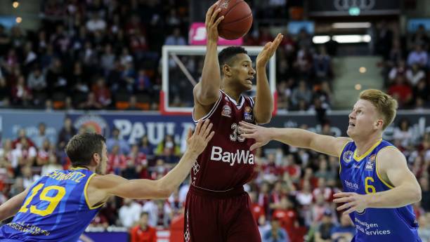 利用果断的 利用果断的